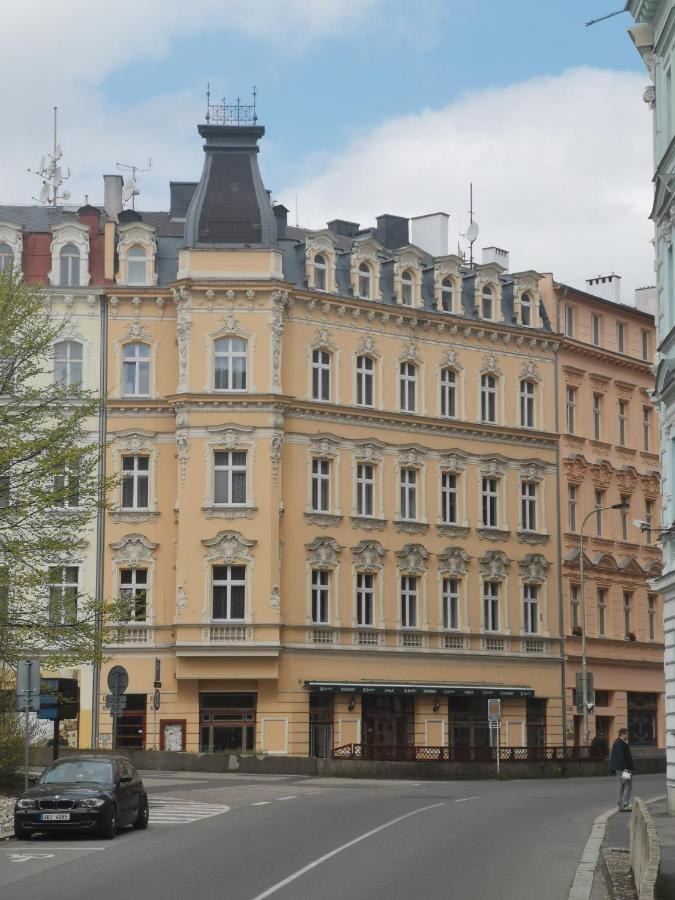 Hezky Byt U Hotela Thermal V Karlovych Varech Karlsbad Buitenkant foto